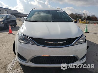 Piąte zdjęcie samochodu w środku: 2017 CHRYSLER PACIFICA TOURING L VIN:2C4RC1BG7HR583652 - miniatura