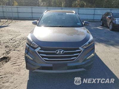 Piąte zdjęcie samochodu w środku: 2018 HYUNDAI TUCSON VALUE VIN:KM8J3CA20JU830044 - miniatura