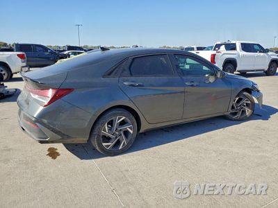 Trzecie zdjęcie samochodu z tyłu: 2025 HYUNDAI ELANTRA SEL SPORT VIN:KMHLM4DG9SU084813 - miniatura