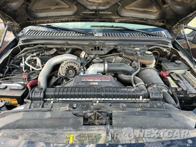 Zdjęcie 7 z 10 samochodu: 2005 FORD EXCURSION EDDIE BAUER VIN:1FMSU45PB5EA05897 - miniatura