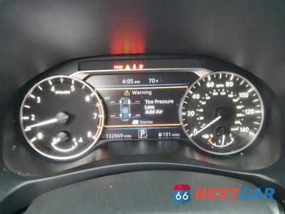 Zdjęcie 9 z 13 samochodu: 2019 NISSAN ALTIMA SR VIN:1N4BL4CV1KC125739 - miniatura