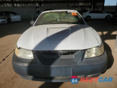 Piąte zdjęcie samochodu w środku: 1995 FORD MUSTANG VIN:1FAFP4449YF133140 - miniatura