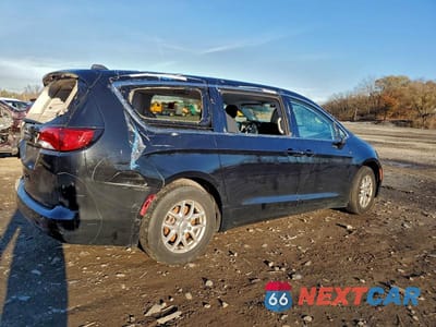 Trzecie zdjęcie samochodu z tyłu: 2024 CHRYSLER VOYAGER LX VIN:2C4RC1CGXRR128004 - miniatura