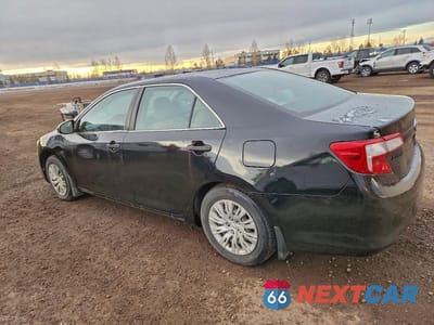 Drugie zdjęcie samochodu z przodu: 2014 TOYOTA CAMRY HYBRID VIN:4T1BD1FK2EU112516 - miniatura