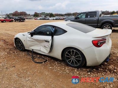 Drugie zdjęcie samochodu z przodu: 2017 TOYOTA 86 BASE VIN:JF1ZNAA12H8711417 - miniatura