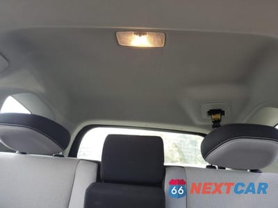 Zdjęcie 10 z 13 samochodu: 2017 TOYOTA RAV4 XLE VIN:JTMRFREV0HD217759 - miniatura