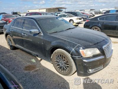 Czwarte zdjęcie samochodu z boku: 2012 CHRYSLER 300 LIMITED VIN:2C3CCACG8CH249220 - miniatura