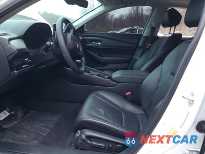 Zdjęcie 7 z 14 samochodu: 2025 HONDA ACCORD TOURING HYBRID VIN:1HGCY2F86SA000825 - miniatura