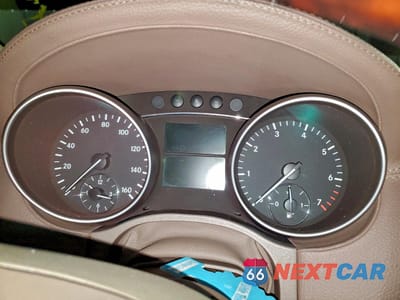Zdjęcie 9 z 14 samochodu: 2009 MERCEDES-BENZ GL 550 4MATIC VIN:4JGBF86E59A519251 - miniatura