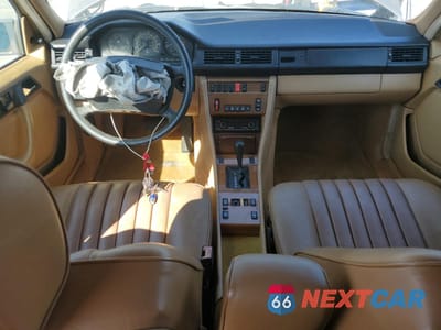 Zdjęcie 8 z 12 samochodu: 1987 MERCEDES-BENZ 300 TDT VIN:WDBEB93D5HF014177 - miniatura