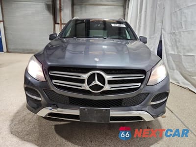 Piąte zdjęcie samochodu w środku: 2016 MERCEDES-BENZ GLE 350 4MATIC VIN:4JGDA5HB8GA700916 - miniatura