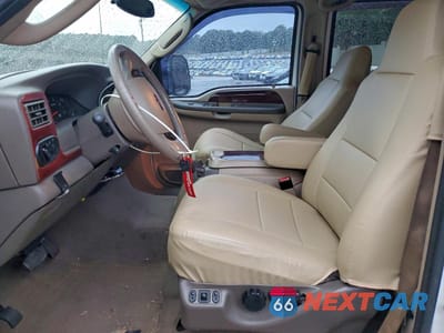 Zdjęcie 7 z 13 samochodu: 2003 FORD EXCURSION EDDIE BAUER VIN:1FMNU44F43EA92376 - miniatura