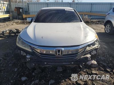 Piąte zdjęcie samochodu w środku: 2017 HONDA ACCORD SPORT SPECIAL EDITION VIN:1HGCR2F13HA030325 - miniatura