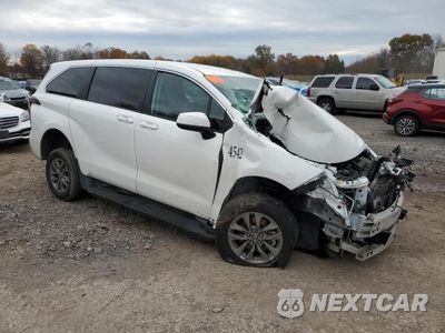 Czwarte zdjęcie samochodu z boku: 2024 TOYOTA SIENNA LE VIN:5TDKRKEC1RS199258 - miniatura