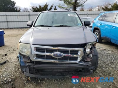 Piąte zdjęcie samochodu w środku: 2008 FORD ESCAPE XLT VIN:1FMCU03178KD66667 - miniatura