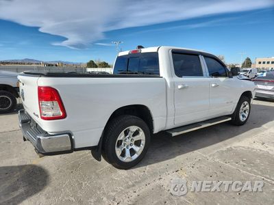 Trzecie zdjęcie samochodu z tyłu: 2020 RAM 1500 BIG HORN/LONE STAR VIN:1C6SRFFT0LN195924 - miniatura