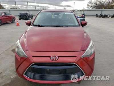 Piąte zdjęcie samochodu w środku: 2016 TOYOTA SCION IA VIN:3MYDLBZV1GY129739 - miniatura