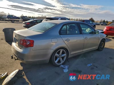 Trzecie zdjęcie samochodu z tyłu: 2006 VOLKSWAGEN JETTA VALUE VIN:3VWPF71K86M801395 - miniatura