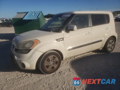 2013 KIA SOUL KNDJT2A50D7758242 - główne zdjęcie licytacji z USA - miniatura