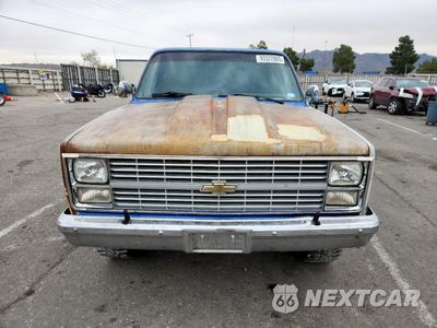 Piąte zdjęcie samochodu w środku: 1983 CHEVROLET C10 VIN:1GCEC14H3DJ155841 - miniatura