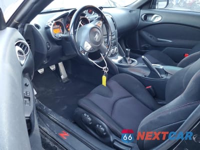 Zdjęcie 8 z 14 samochodu: 2009 NISSAN 370Z VIN:JN1AZ44E49M410056 - miniatura