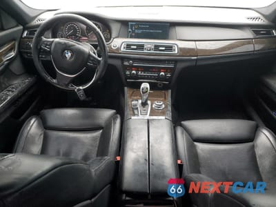 Zdjęcie 8 z 12 samochodu: 2009 BMW 750 I VIN:WBAKA83579CY33590 - miniatura