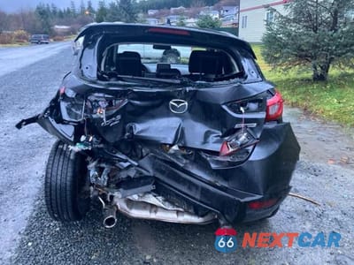 Zdjęcie 6 z 11 samochodu: 2016 MAZDA CX-3 GRAND TOURING VIN:JM1DKBD72G0111514 - miniatura