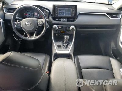Zdjęcie 8 z 13 samochodu: 2019 TOYOTA RAV4 XLE PREMIUM VIN:JTMA1RFVXKJ010606 - miniatura