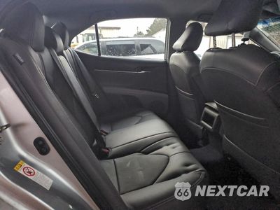 Zdjęcie 10 z 15 samochodu: 2018 TOYOTA CAMRY L VIN:4T1B11HK5JU113160 - miniatura