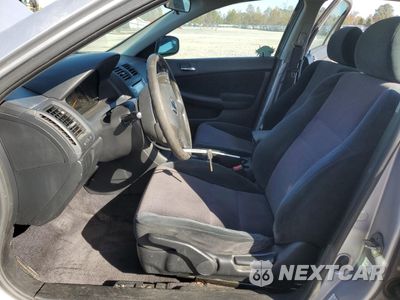 Zdjęcie 7 z 12 samochodu: 2003 HONDA ACCORD LX VIN:1HGCM56343A065515 - miniatura