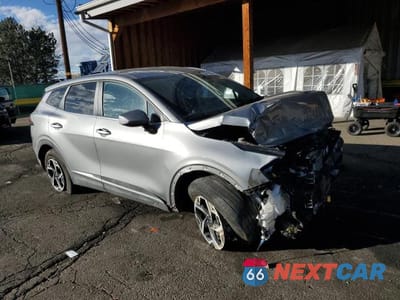 Czwarte zdjęcie samochodu z boku: 2024 KIA SPORTAGE LX VIN:KNDPUCDF0R7279814 - miniatura