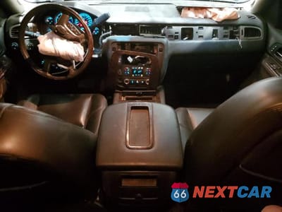 Zdjęcie 8 z 11 samochodu: 2012 GMC SIERRA K3500 DENALI VIN:1GT426C83CF168829 - miniatura