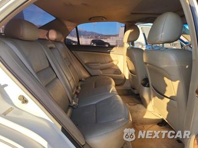 Zdjęcie 10 z 11 samochodu: 2005 HONDA ACCORD EX VIN:1HGCM568X5A131693 - miniatura
