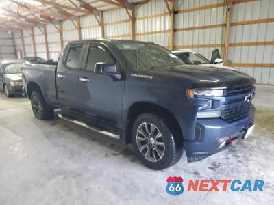 Czwarte zdjęcie samochodu z boku: 2019 CHEVROLET SILVERADO K1500 RST VIN:1GCRYEED3KZ235337 - miniatura