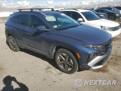 Czwarte zdjęcie samochodu z boku: 2025 HYUNDAI TUCSON SEL VIN:5NMJB3DE9SH472867 - miniatura