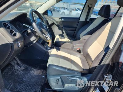 Zdjęcie 7 z 14 samochodu: 2017 VOLKSWAGEN TIGUAN S VIN:WVGAV7AX5HK014742 - miniatura