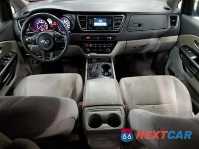 Zdjęcie 8 z 12 samochodu: 2017 KIA SEDONA L VIN:KNDMA5C15H6291720 - miniatura