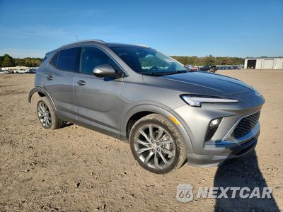 Trzecie zdjęcie samochodu z tyłu: 2024 BUICK ENCORE GX AVENIR VIN:KL4AMFSLXRB132858 - miniatura