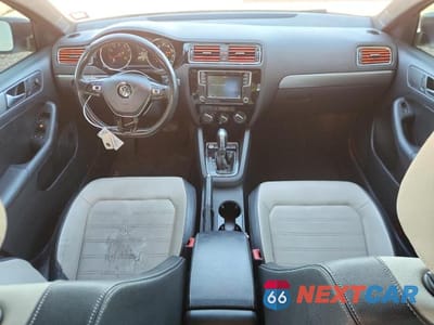 Zdjęcie 8 z 12 samochodu: 2016 VOLKSWAGEN JETTA SPORT VIN:3VWD17AJ3GM278264 - miniatura