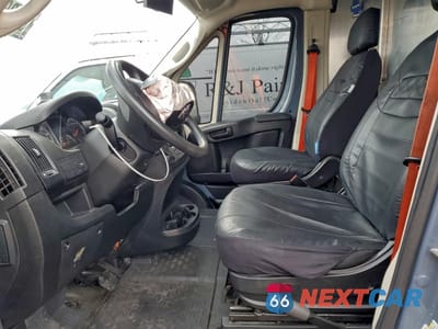 Zdjęcie 7 z 13 samochodu: 2020 RAM PROMASTER DELIVERY VAN VIN:3C6URVJG3LE112858 - miniatura