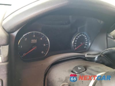 Zdjęcie 9 z 13 samochodu: 2017 GMC YUKON SLT VIN:1GKS2BKC6HR279388 - miniatura