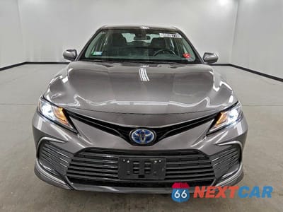 Piąte zdjęcie samochodu w środku: 2023 TOYOTA CAMRY LE VIN:4T1C31AK5PU047873 - miniatura