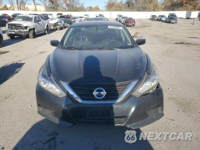 Piąte zdjęcie samochodu w środku: 2016 NISSAN ALTIMA 2.5 VIN:1N4AL3AP2GN323848 - miniatura