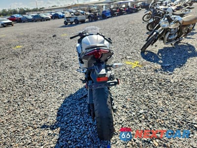 Czwarte zdjęcie samochodu z boku: 2025 KAWASAKI EX500 H VIN:ML5EXGH11SDA39969 - miniatura