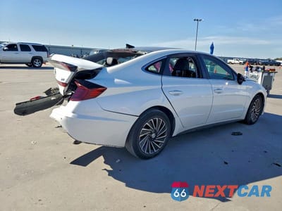 Trzecie zdjęcie samochodu z tyłu: 2021 HYUNDAI SONATA HYBRID VIN:KMHL54JJXMA024203 - miniatura