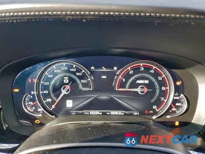 Zdjęcie 9 z 14 samochodu: 2019 BMW M5 VIN:WBSJF0C59KB447081 - miniatura