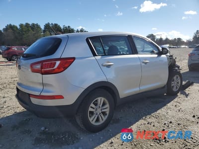 Trzecie zdjęcie samochodu z tyłu: 2011 KIA SPORTAGE LX VIN:KNDPB3A21B7014817 - miniatura