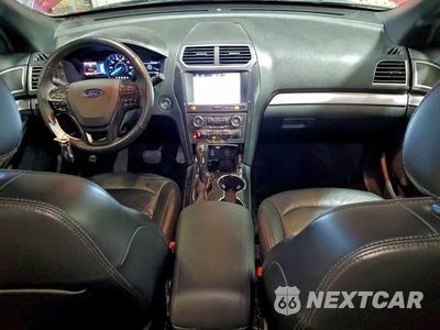 Zdjęcie 8 z 16 samochodu: 2017 FORD EXPLORER XLT VIN:1FM5K8D89HGD82302 - miniatura