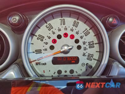 Zdjęcie 9 z 12 samochodu: 2006 MINI COOPER VIN:WMWRC33506TK67568 - miniatura