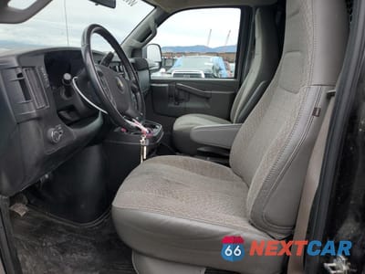 Zdjęcie 7 z 14 samochodu: 2023 CHEVROLET EXPRESS DELIVERY VAN VIN:1GCWGBFP6P1100145 - miniatura